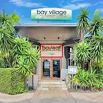 Bay Village Tropical Retreat & Apartments