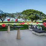 Cairns Harbourside Hotel