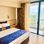Acacia Court Hotel