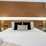 Sapphire Suite - Central Boutique Resort Vibes