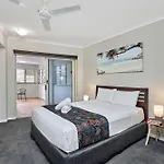 North Cove Waterfront Suites