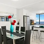 Cairns Luxury Waterview Apartment