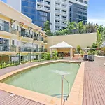 Stylish Cbd Retreat - 8 Il Palazzo
