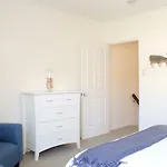 Cairns - \