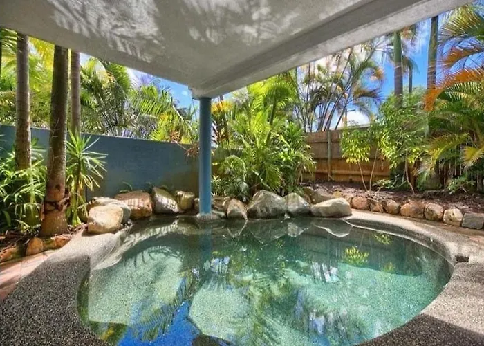 Cairns Sunshine Lodge