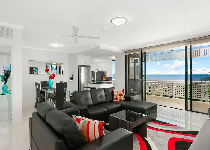 Cairns Luxury Waterview Apartment