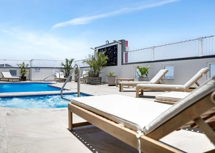 Twn Cairns Central Condo 1101 And 1102
