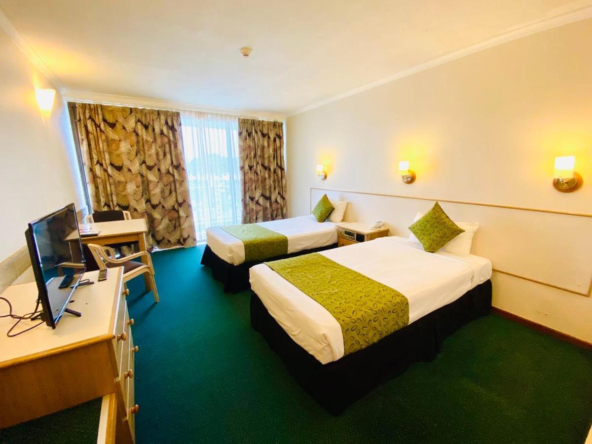 Hotel Acacia Court
