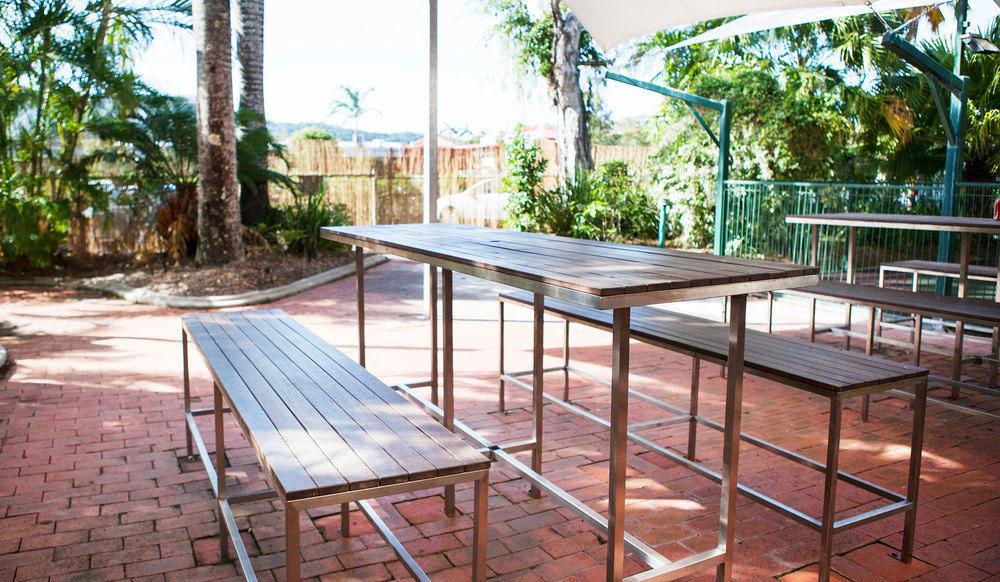 Hotel Nightcap At Edge Hill Tavern Cairns