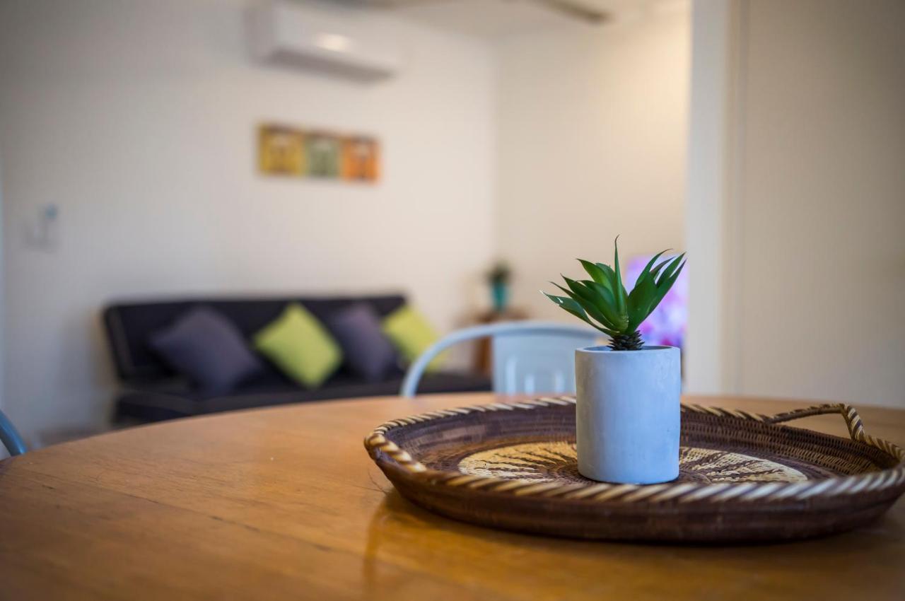 Minnie St 2 Bedroom / 2 Bathroom * Cairns