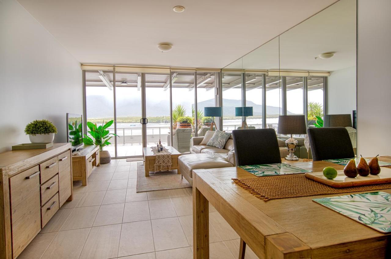 Apartment Waterfront Luxury At Harbourlights Cairns