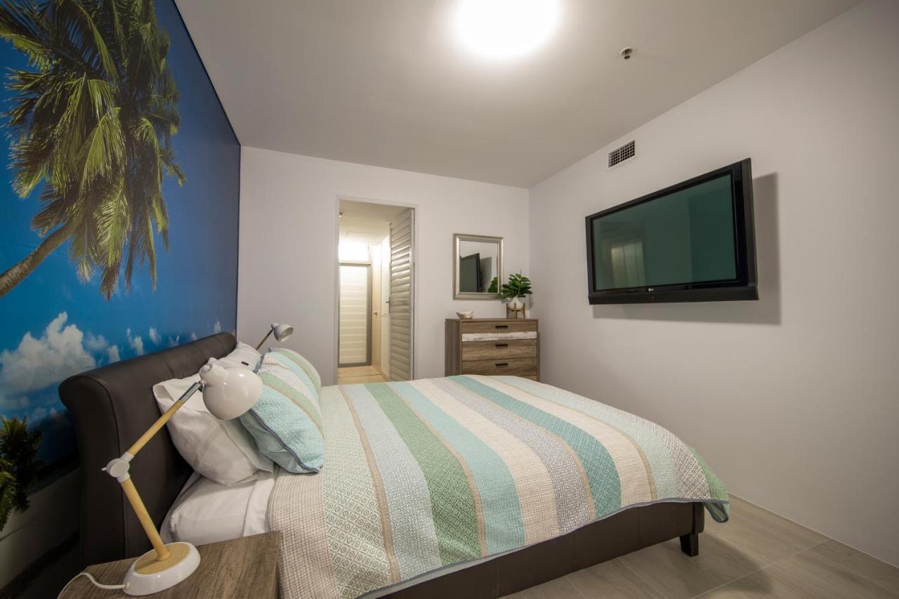 Waterfront Luxury At Harbourlights Apartment Cairns