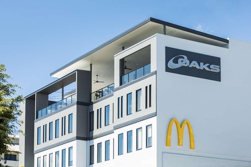 Oaks Cairns