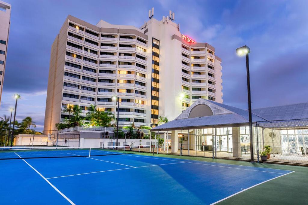 Hotel Rydges Esplanade Cairns