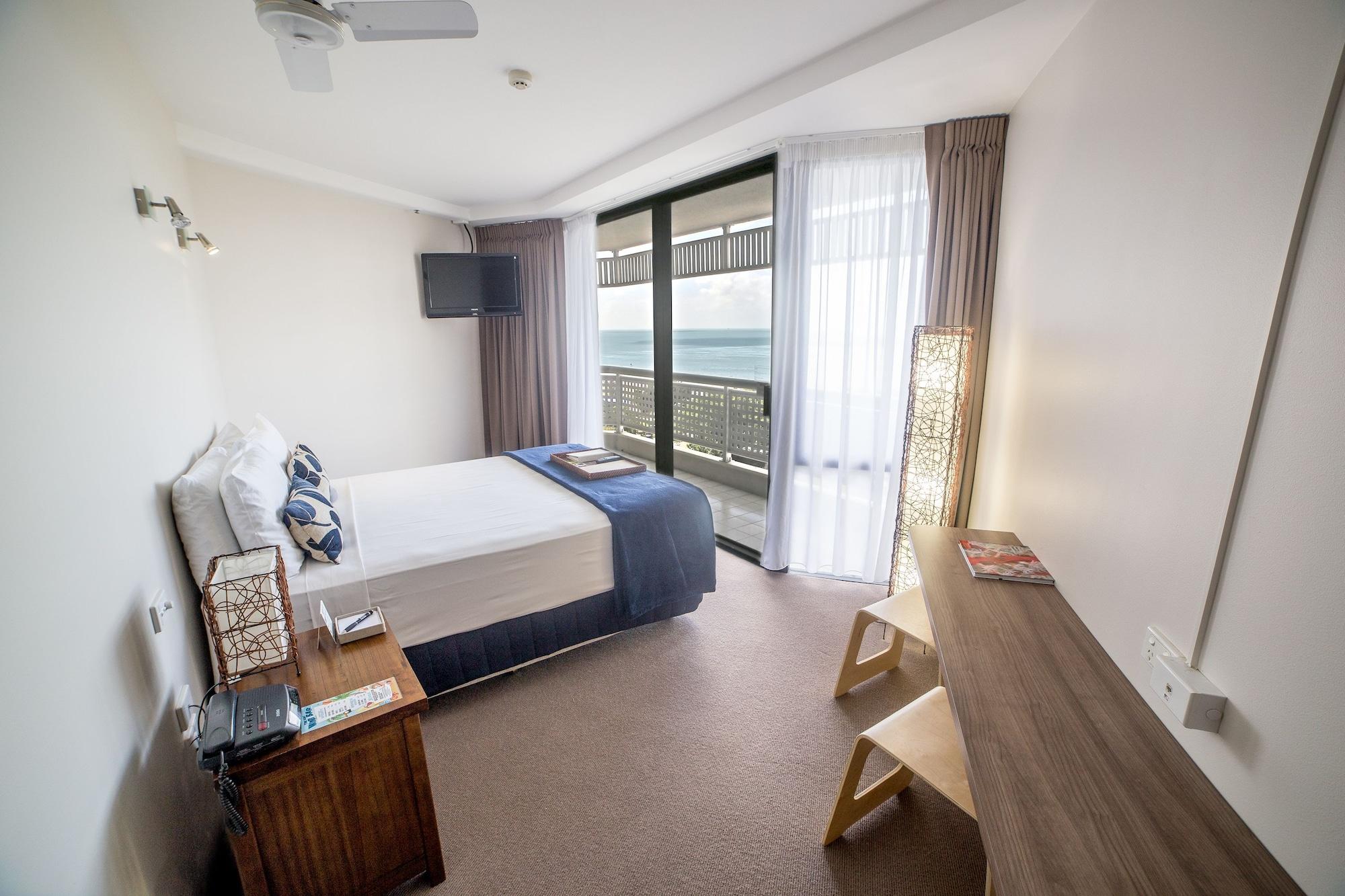 Rydges Esplanade Hotel Cairns
