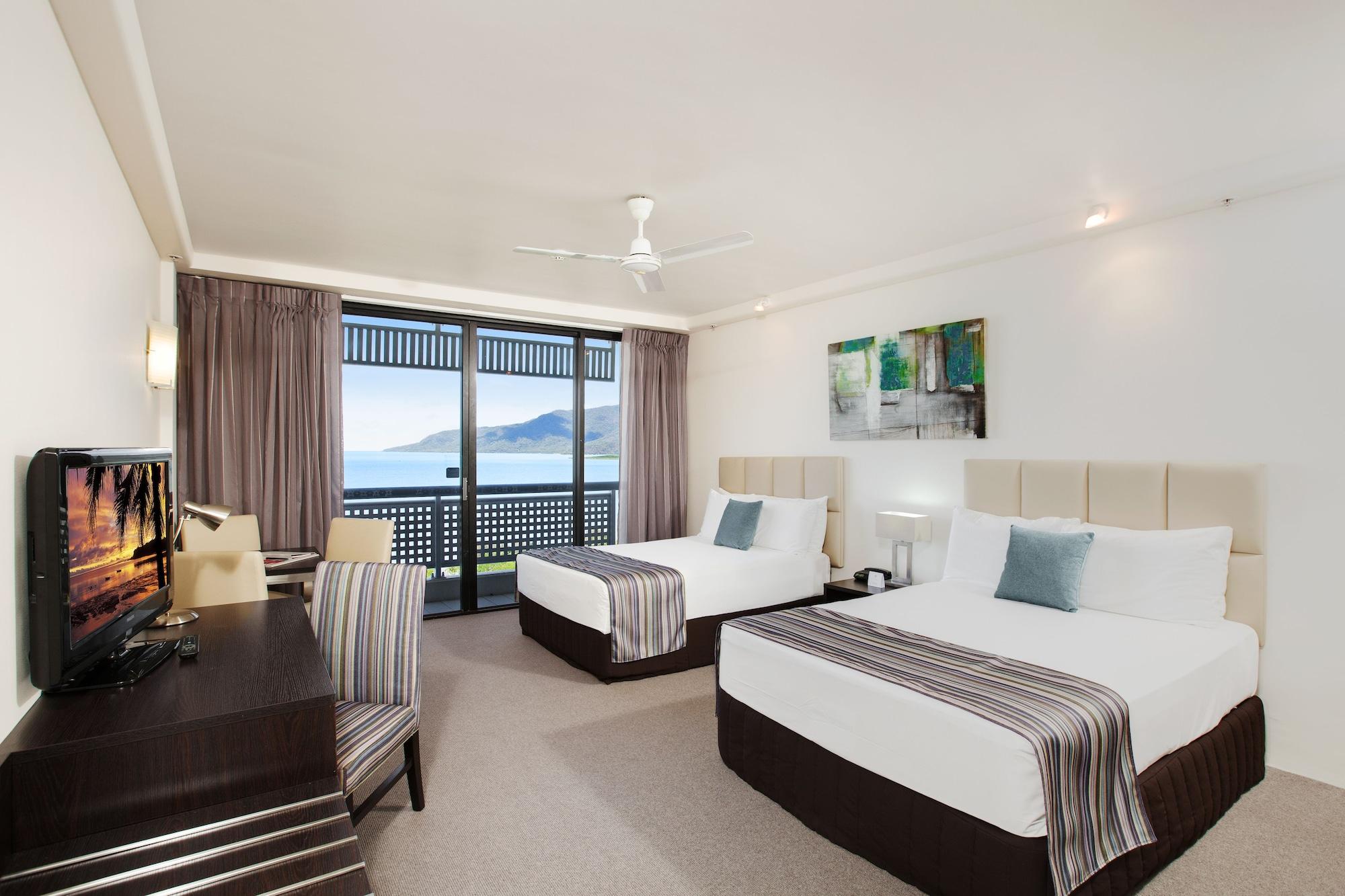 Hotel Rydges Esplanade Cairns