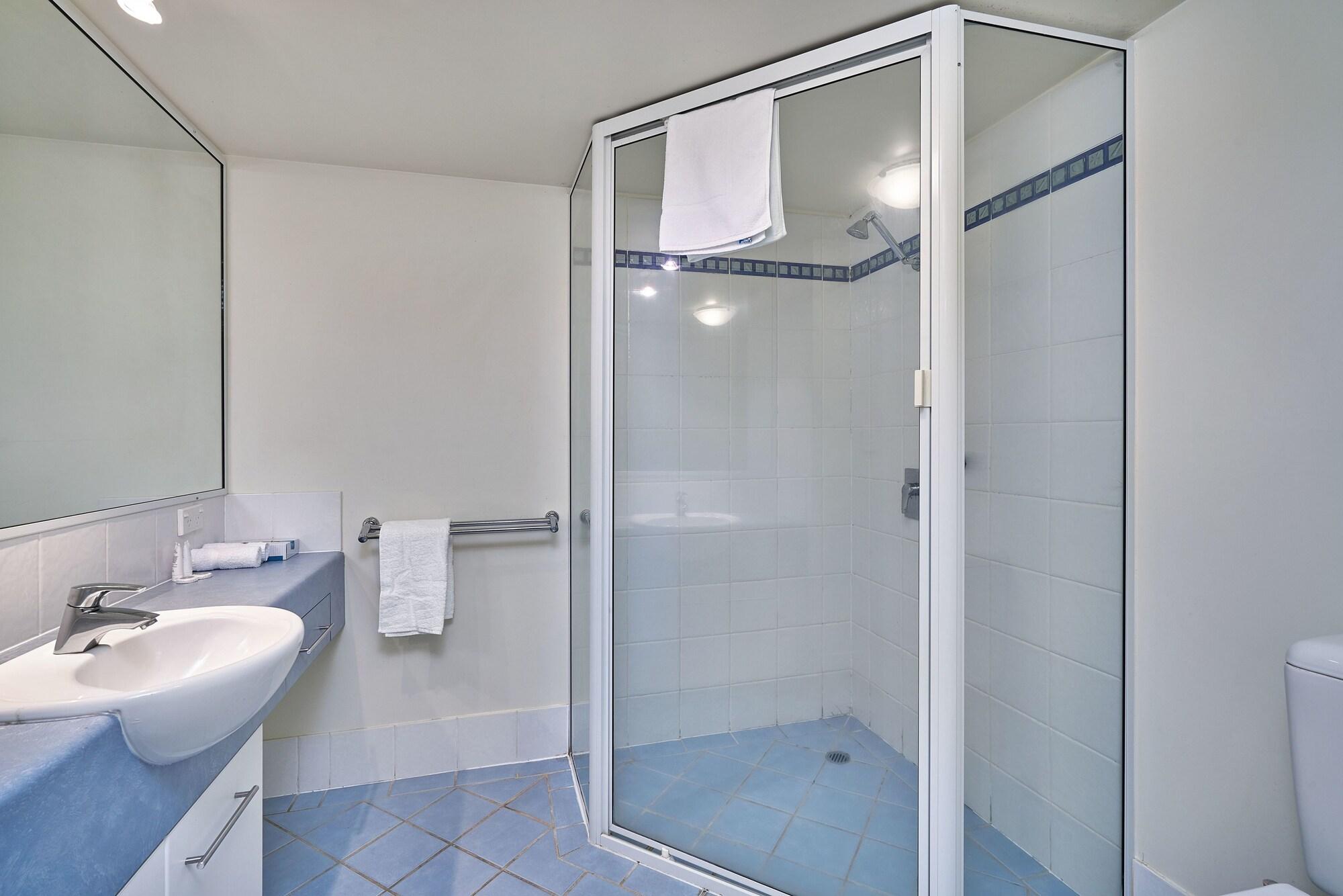 North Cove Waterfront 4* Cairns