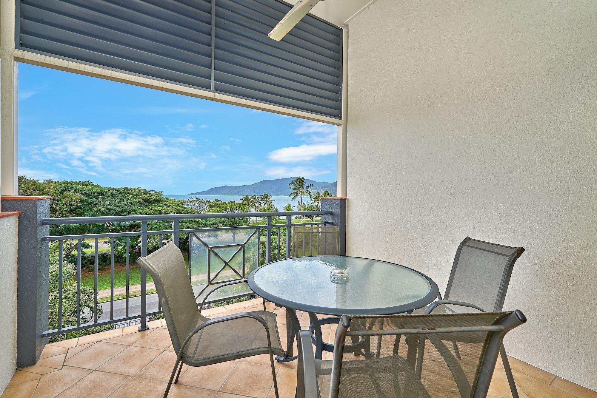 North Cove Waterfront 4*