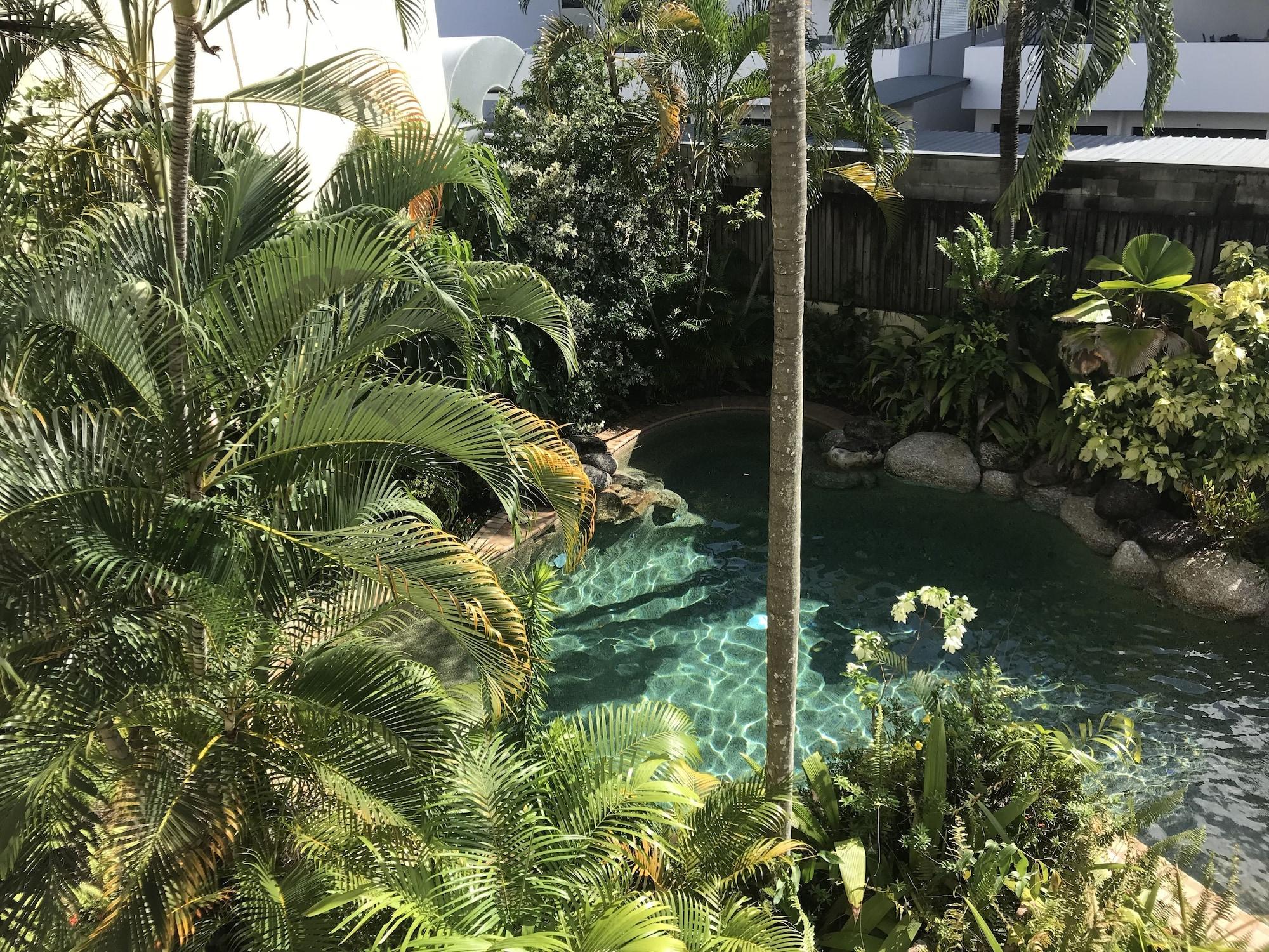 Vaucluse 4* Cairns