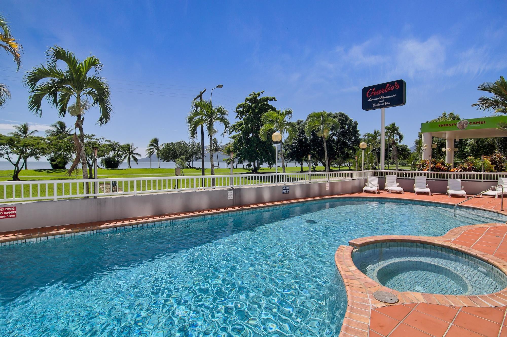 Acacia Court 4*