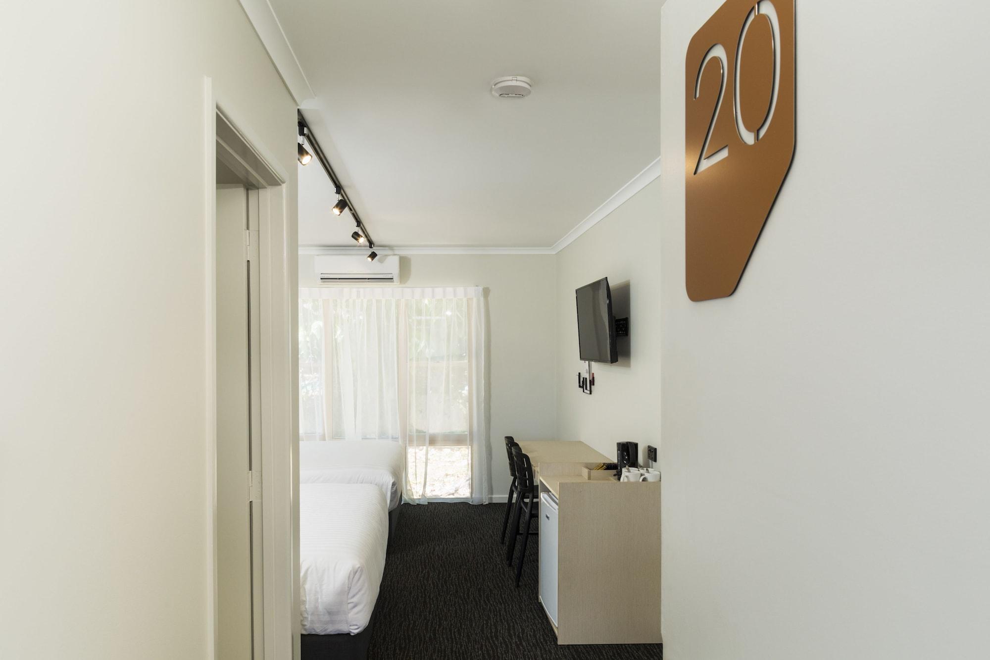 Hotel Nightcap At Balaclava