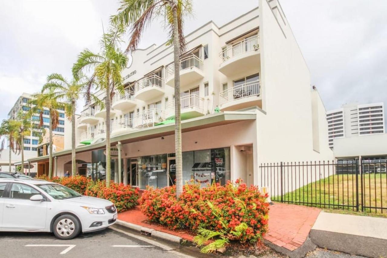 Inner One Bedroom With Pool View 22 * Cairns