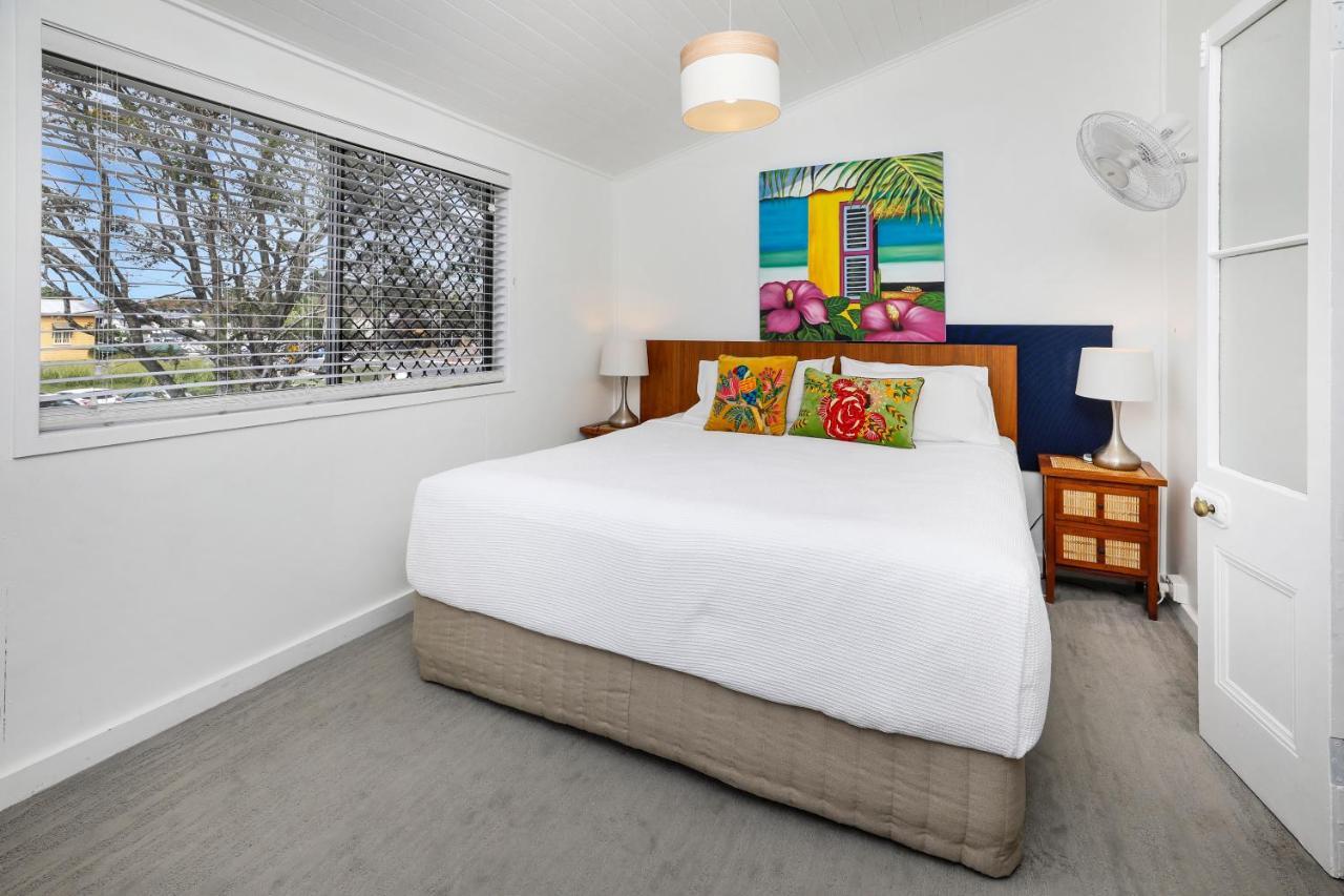 A Touch Of The Bahamas On Mckenzie Mk3 Apartment