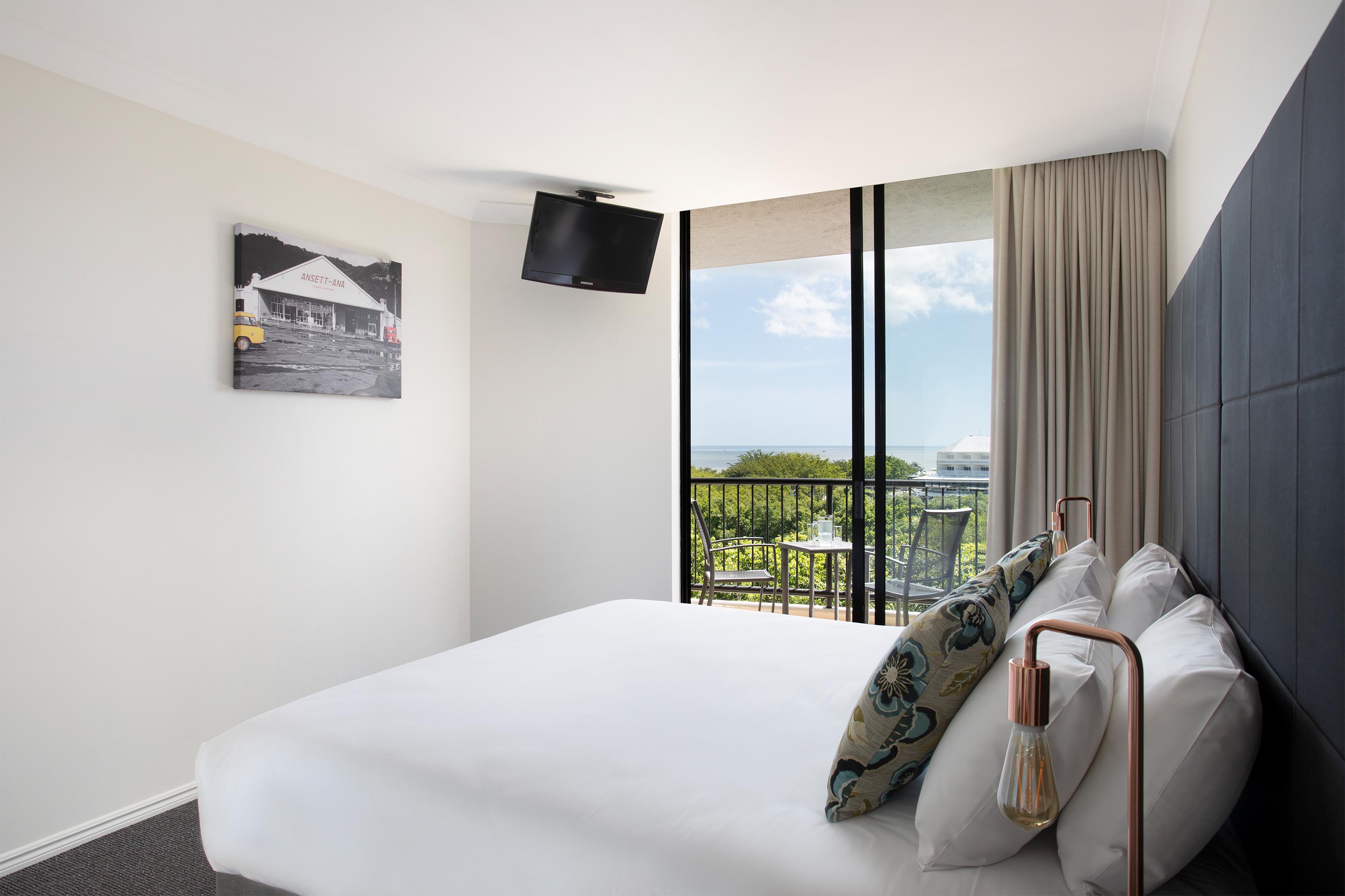 Mantra Esplanade 4*