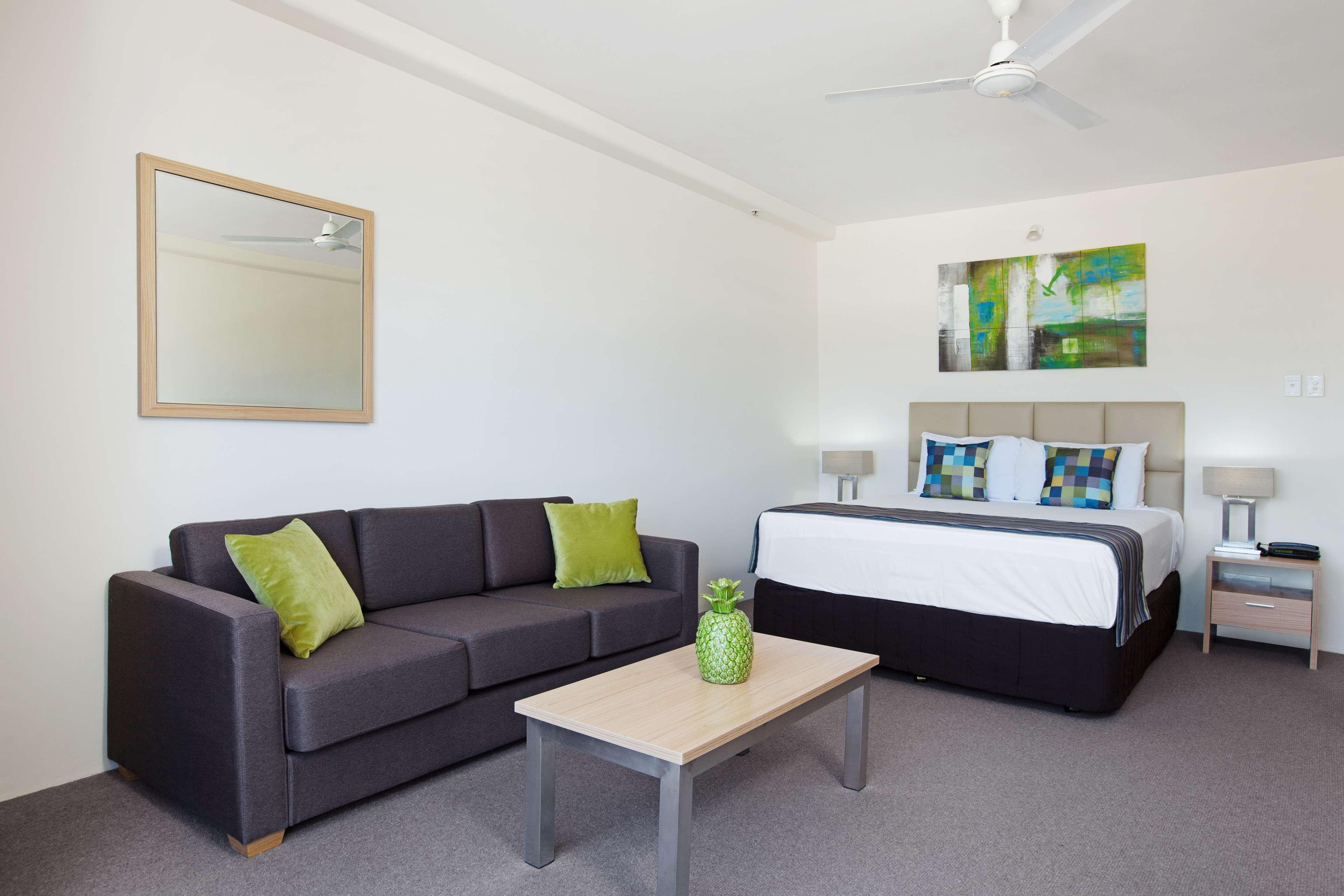 Hotel Rydges Esplanade