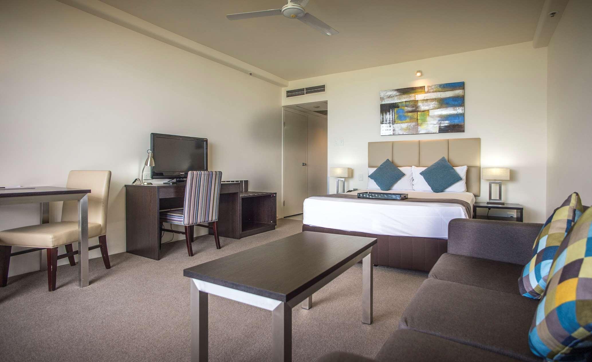 Hotel Rydges Esplanade
