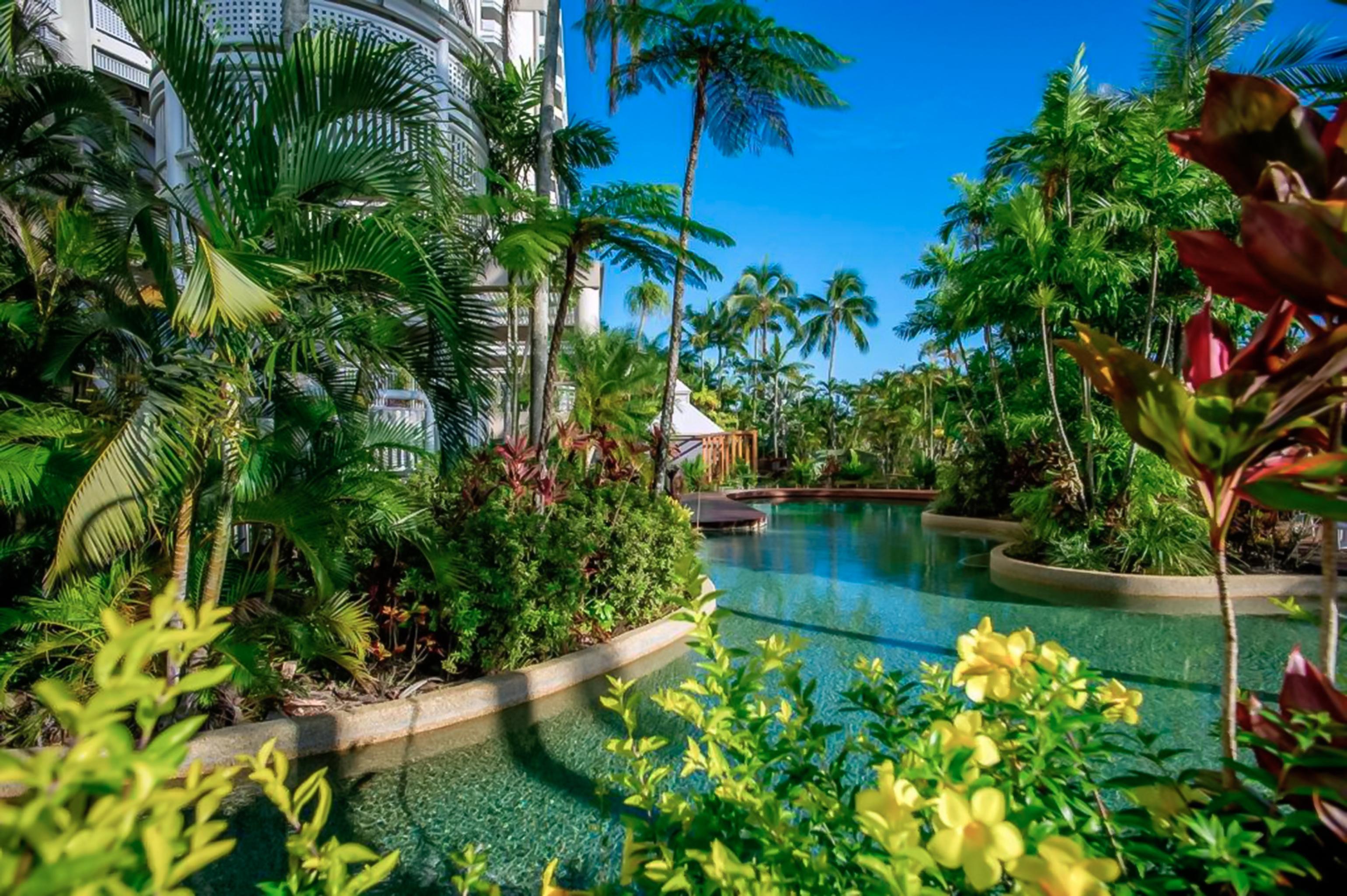 Hotel Rydges Esplanade