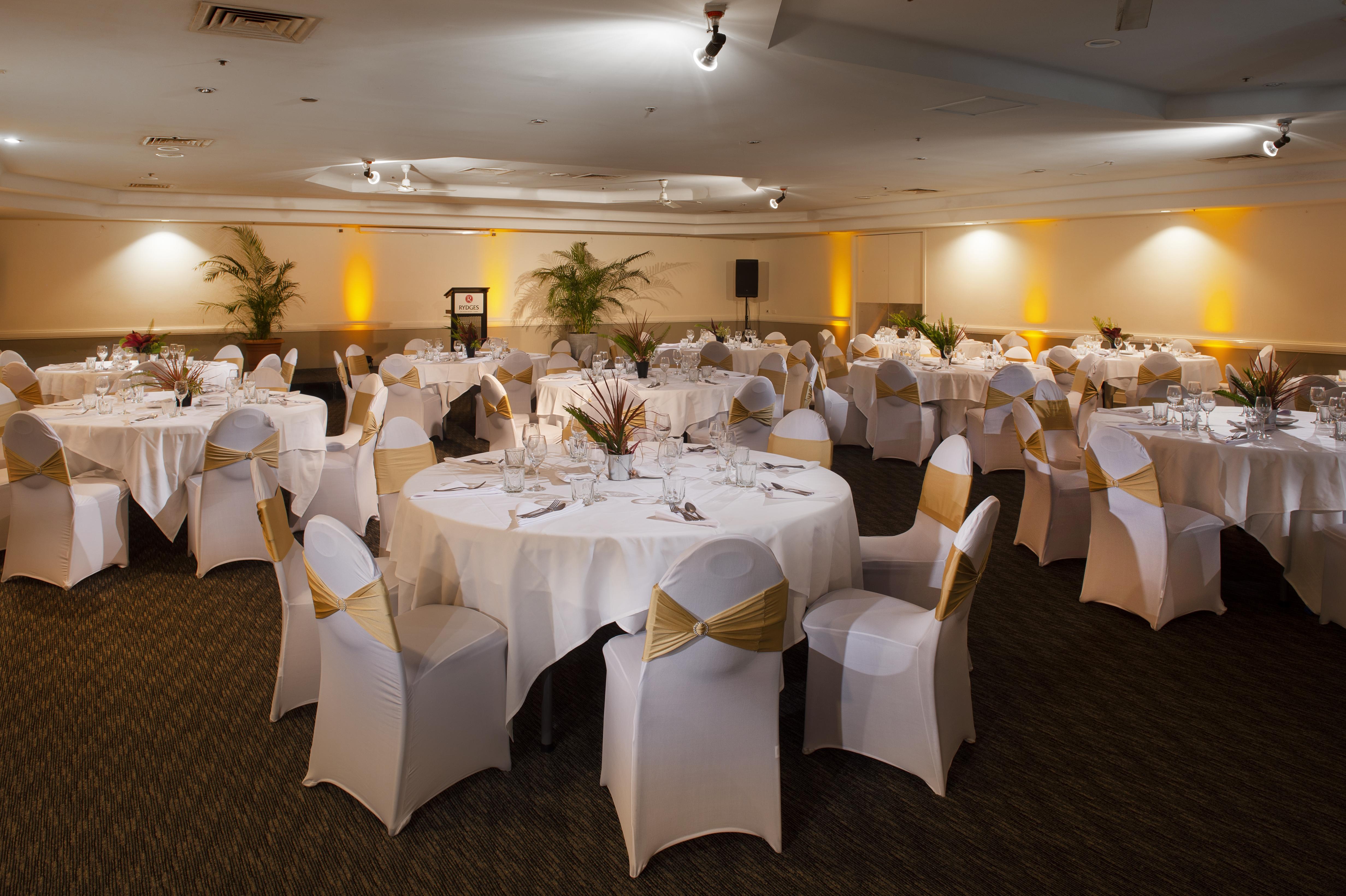 Rydges Esplanade 4* Cairns