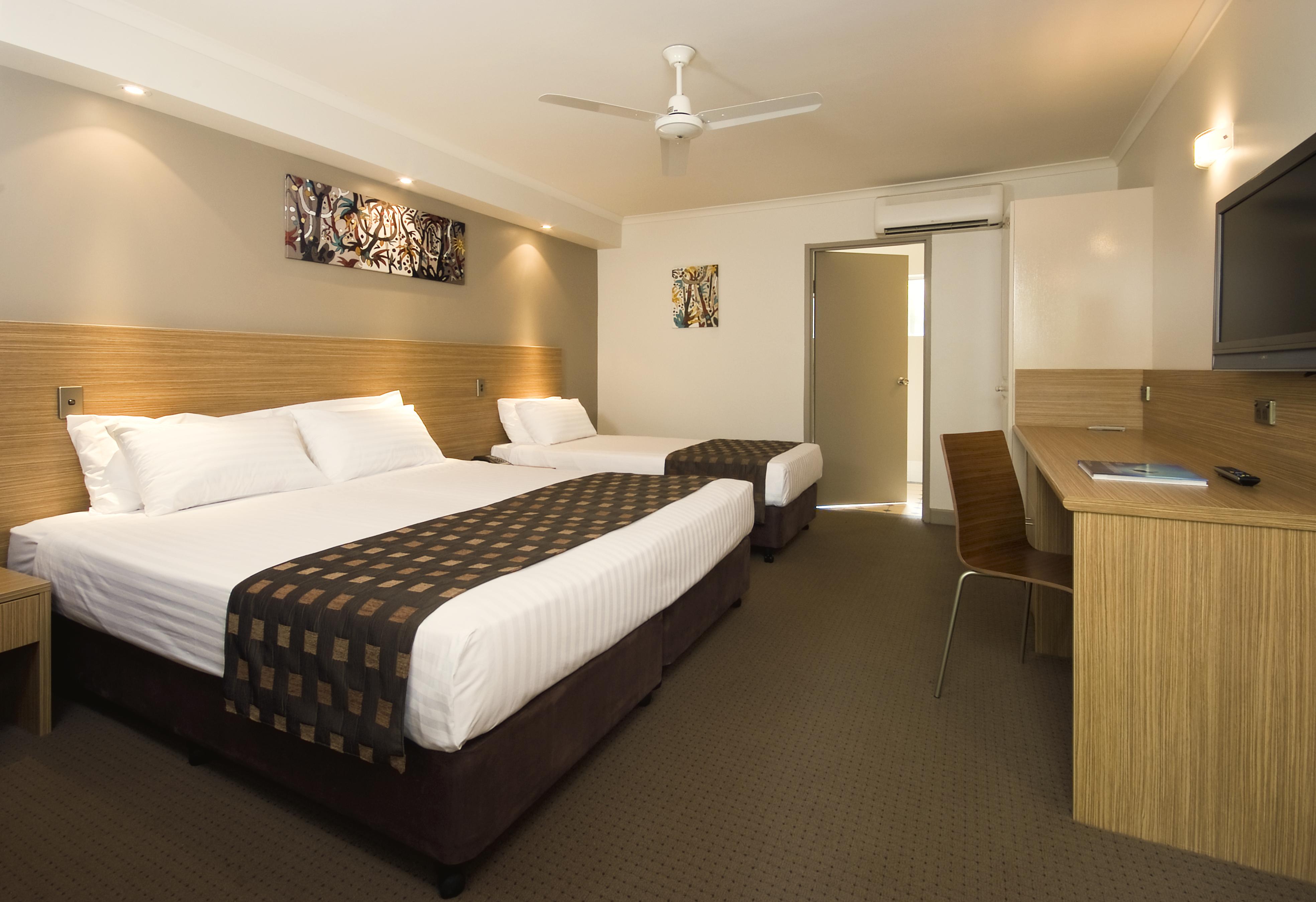 Colonial Club Hotel 4*
