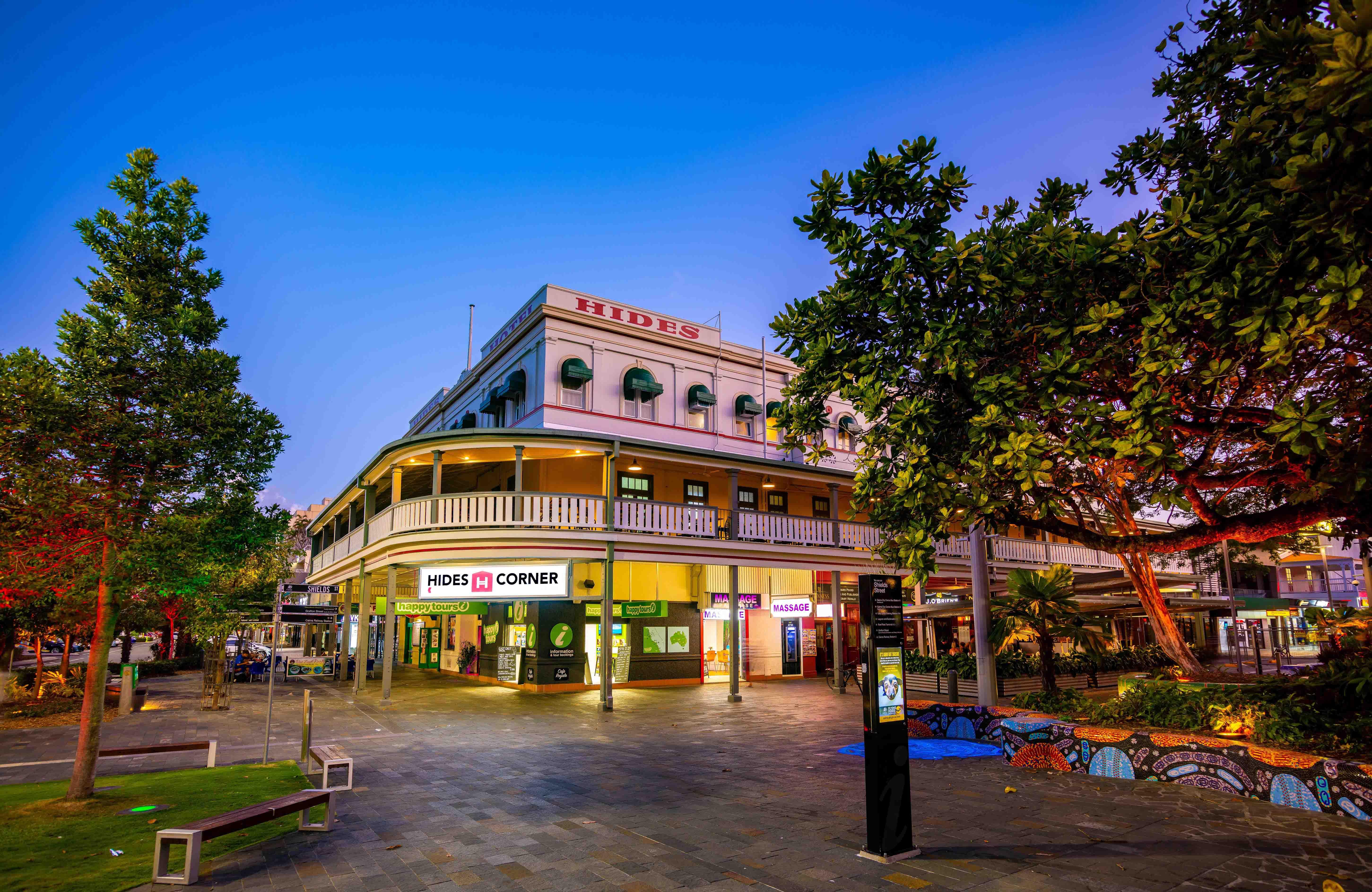 Hides Hotel 3*
