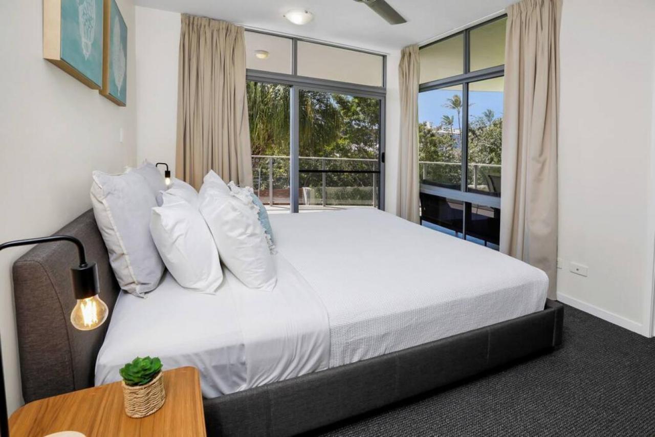 Apartment Pool View Centre 202 Cairns