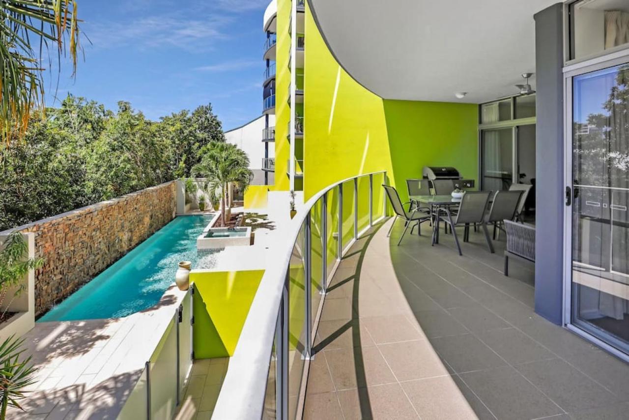 Apartment Pool View Centre 202 Cairns