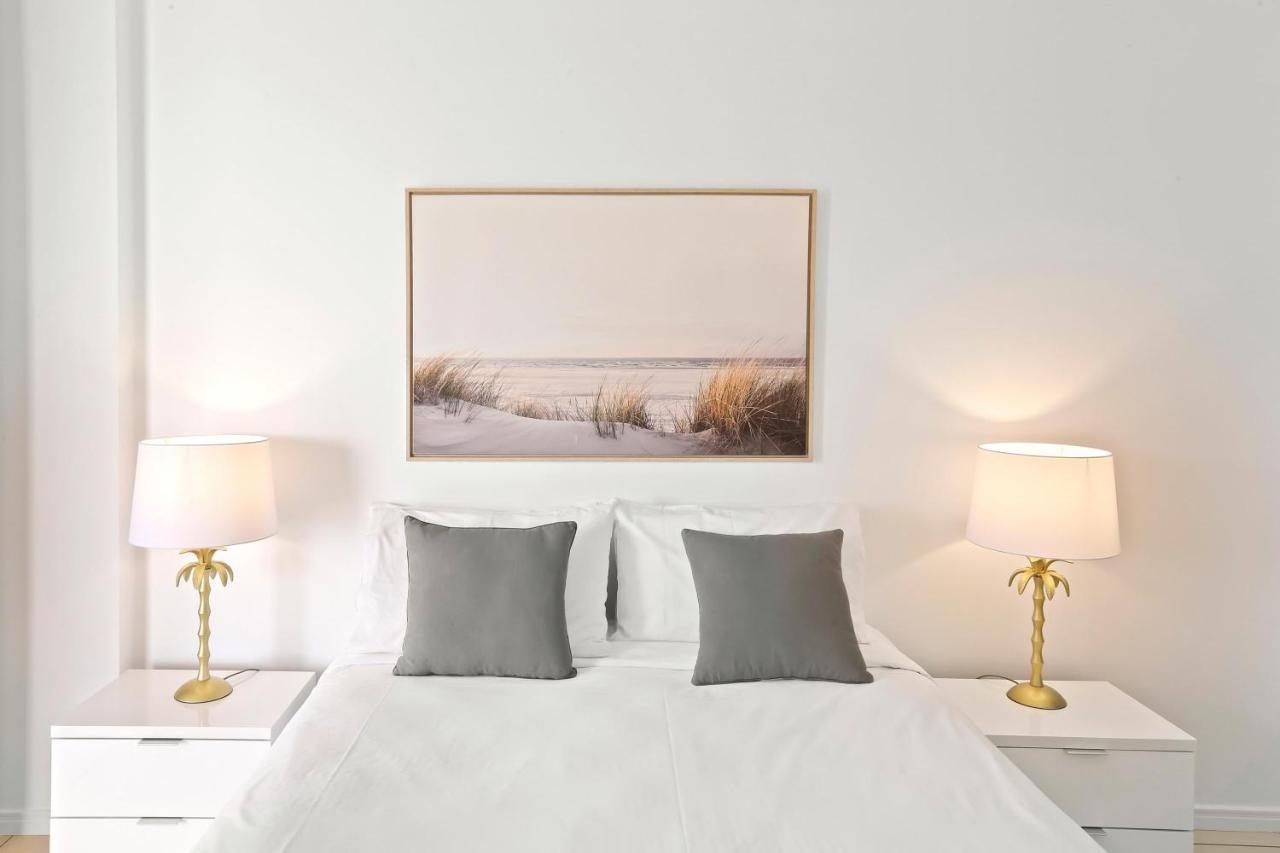 Apartment Seascape