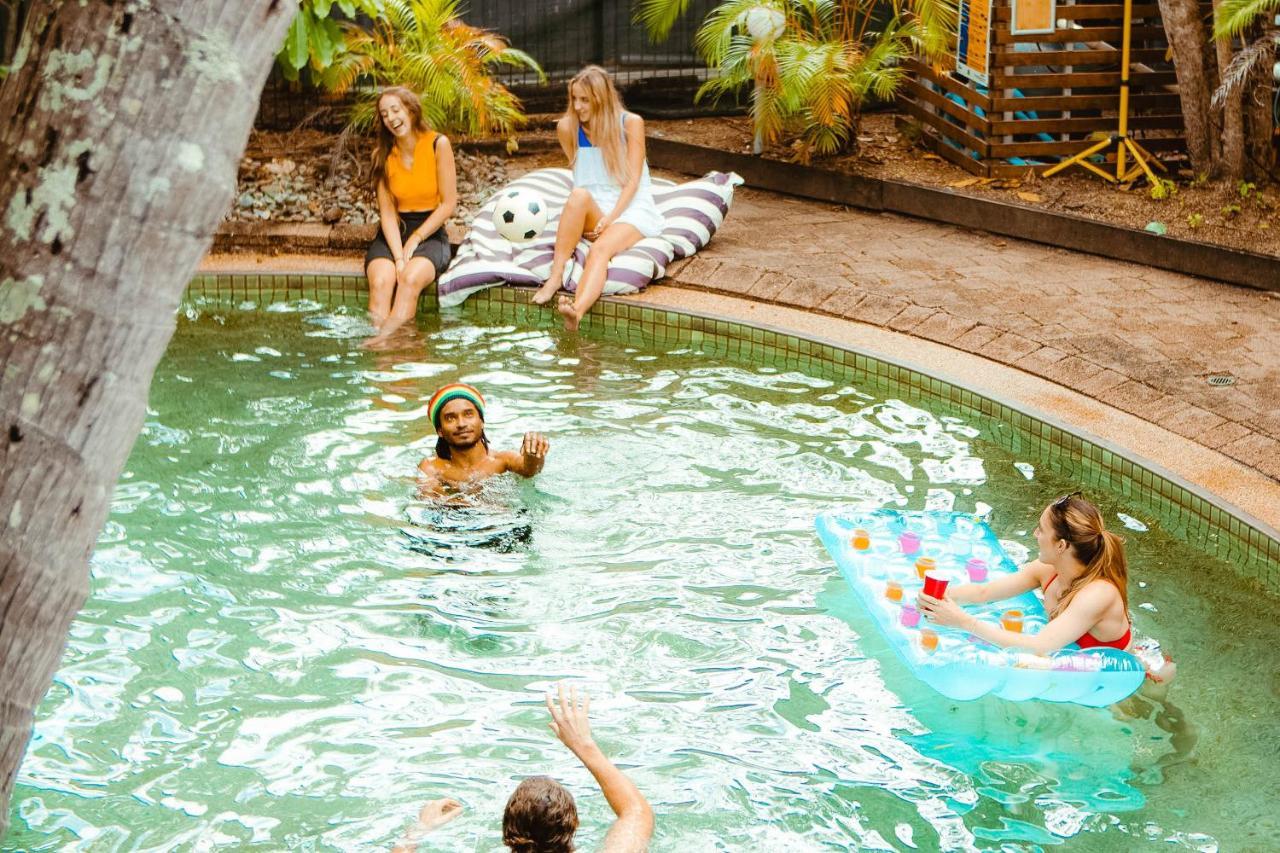 Mad Monkey Village * Cairns