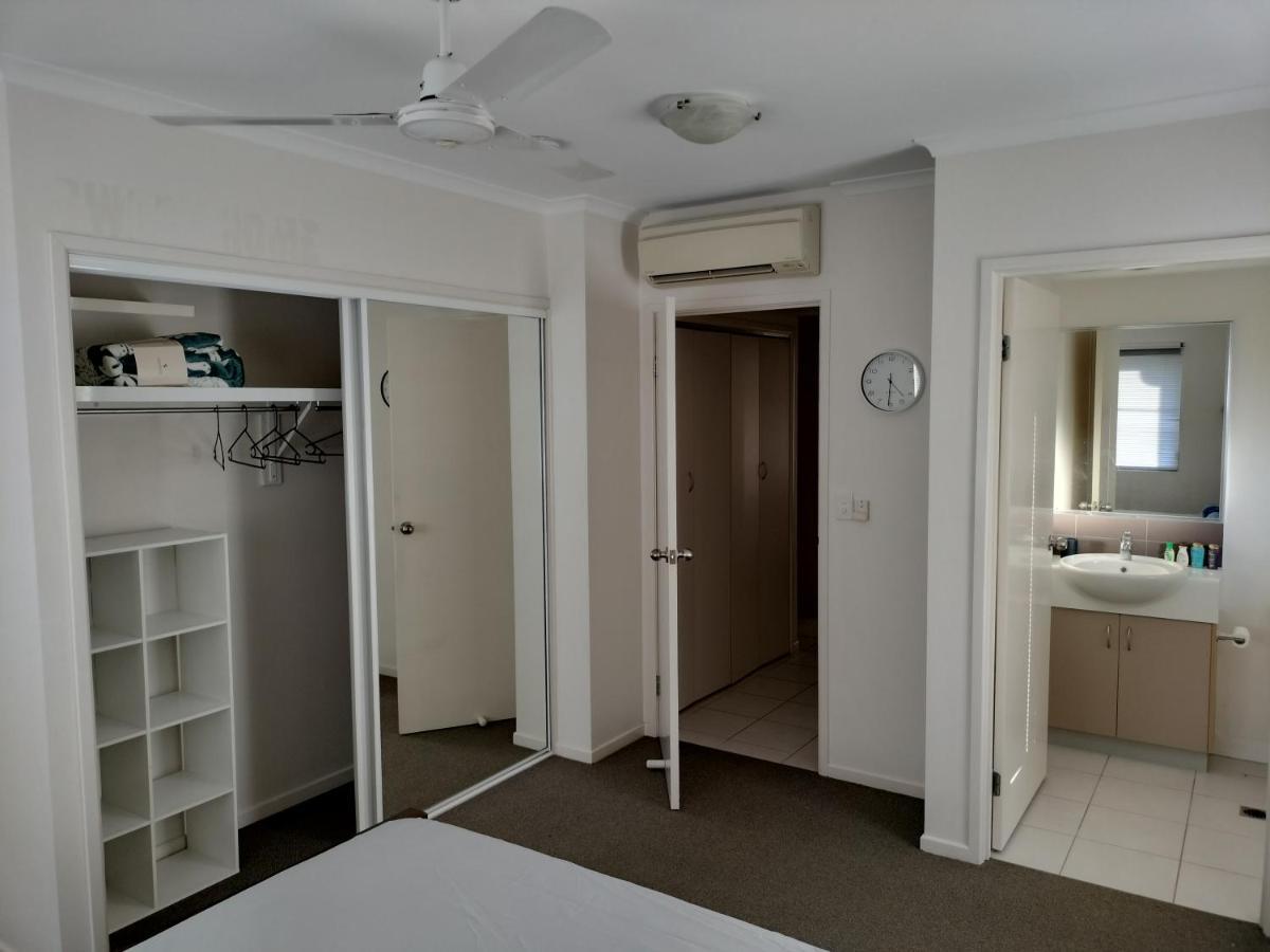 Apartment 3 Bedroom 2 Bath In Queensland *