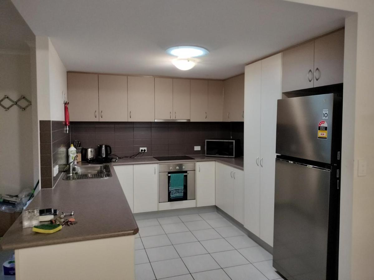 Apartment 3 Bedroom 2 Bath In Queensland *