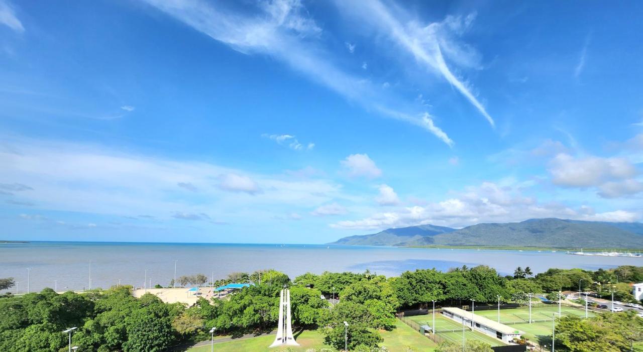 Luxury Seaview Apartment