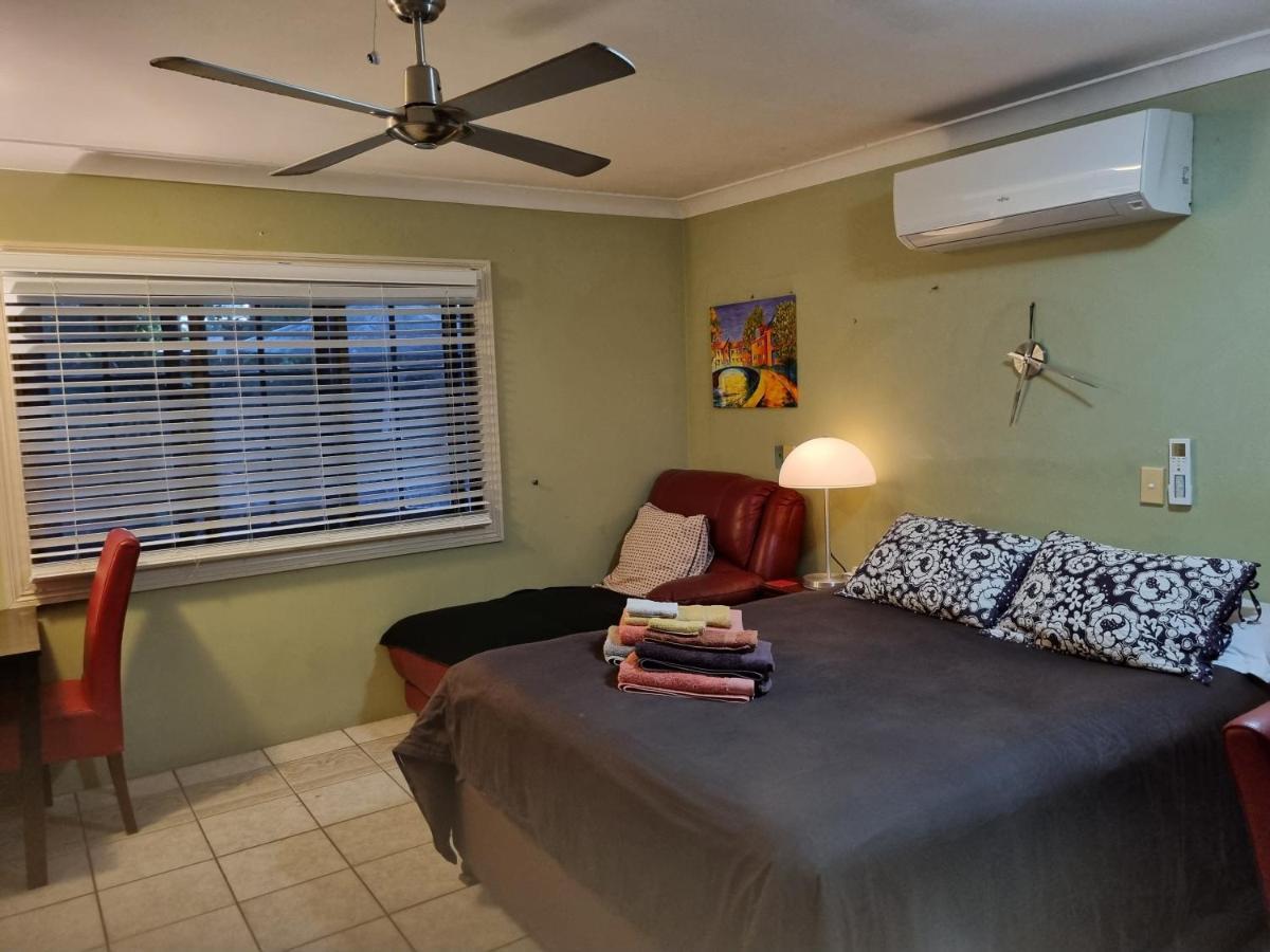 Homestay At Julie's Cairns