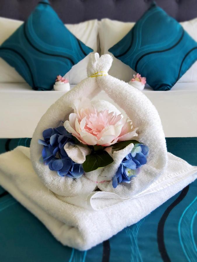 Luxury Waterview *