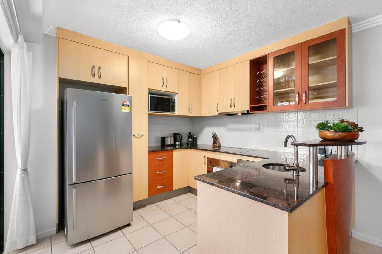 604 Chic With Water Views Apartment *