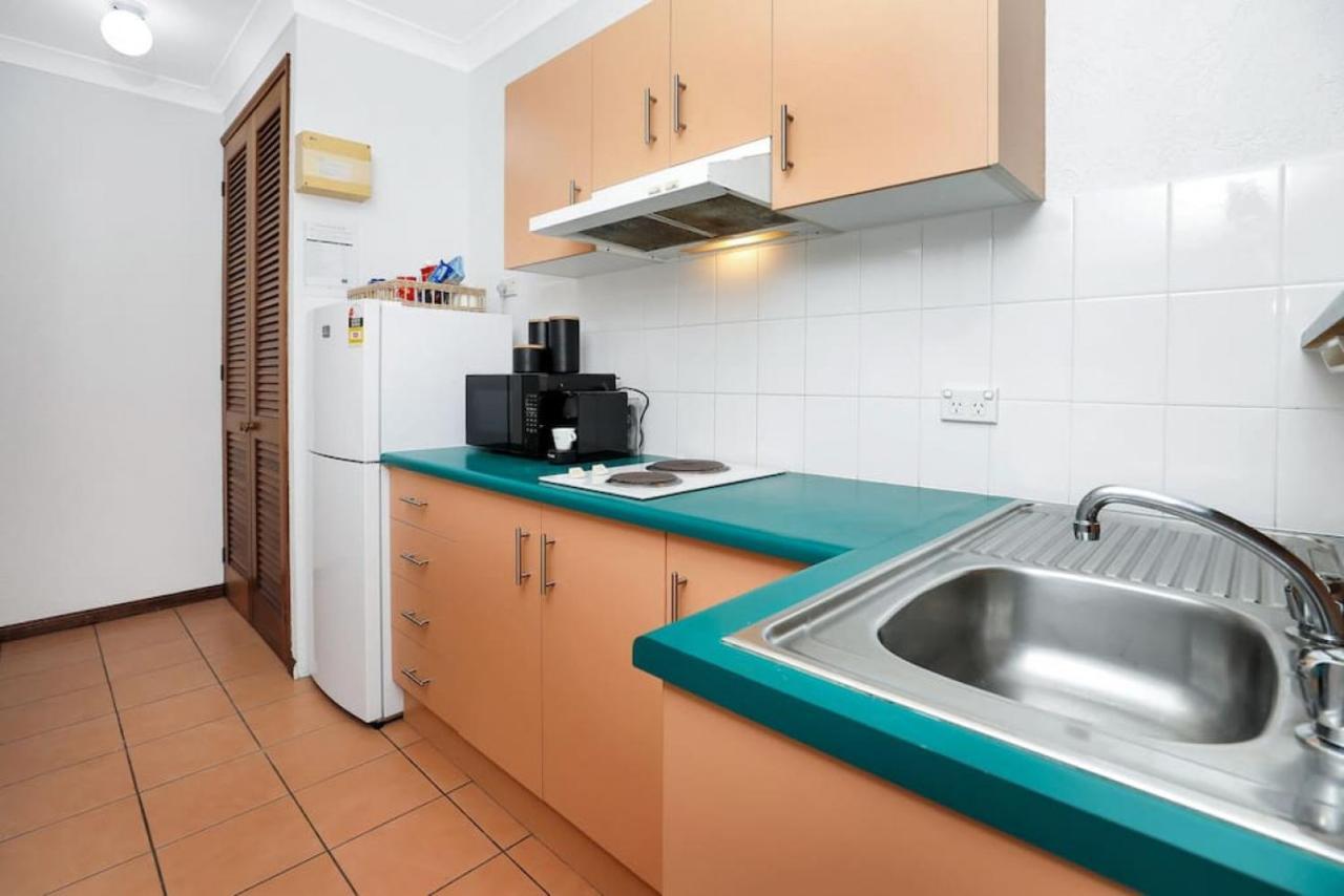 Mediterranean Style Close To The 16 Apartment Cairns