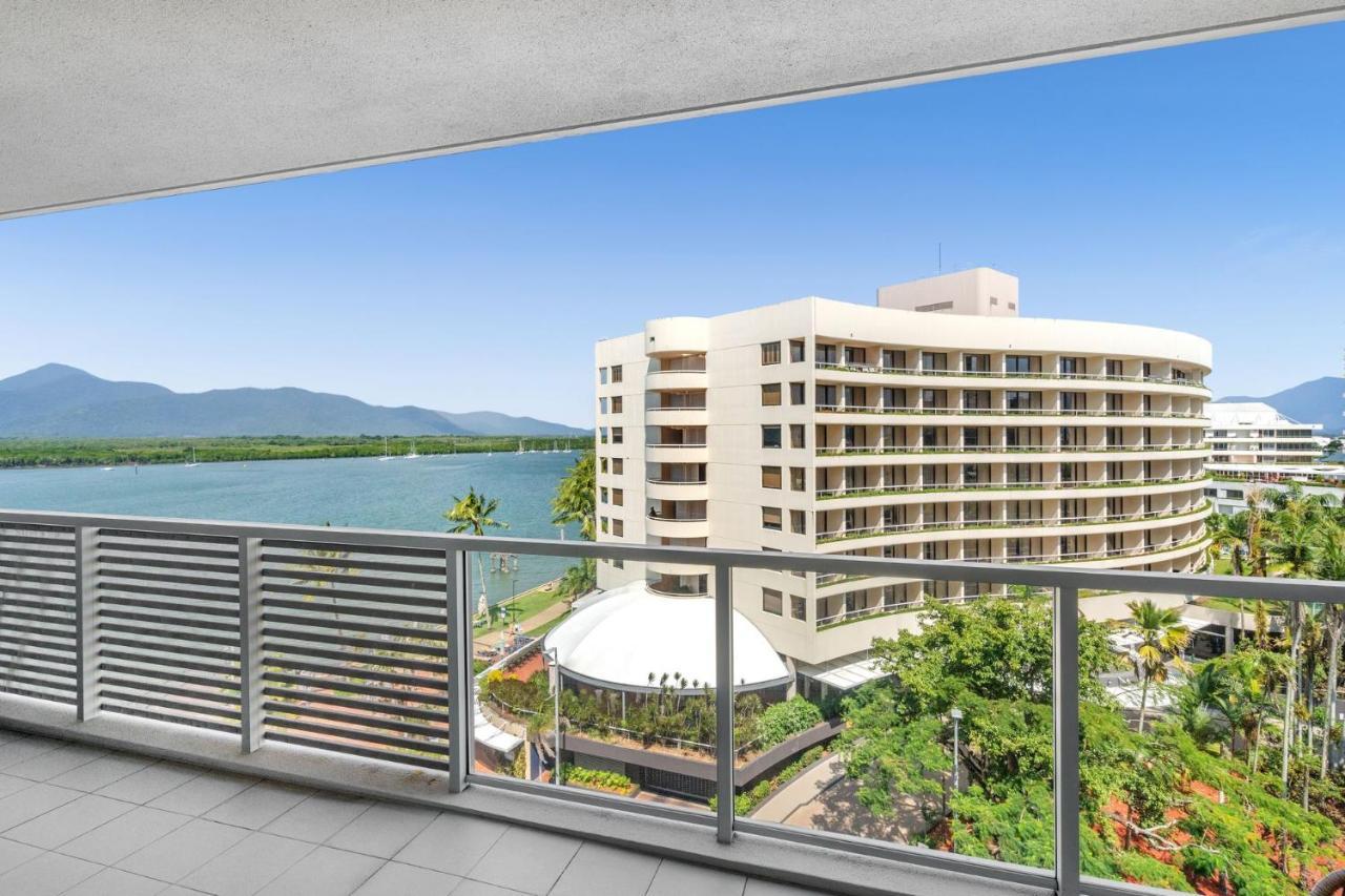 Apartment 703 Harbour Lights With Water Views *