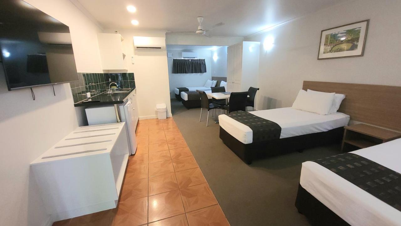 Colonial Club Hotel 4*
