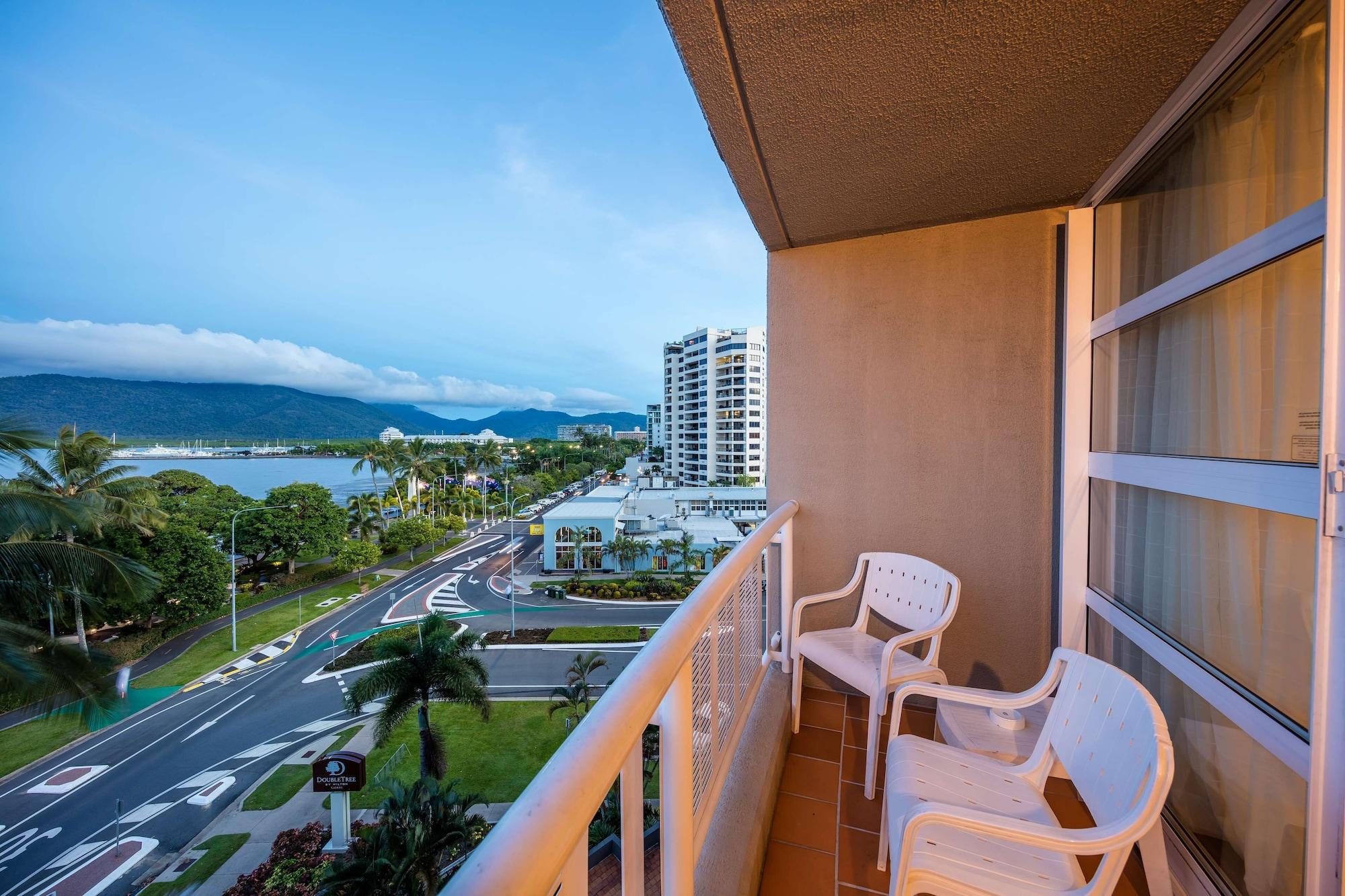 Doubletree By Hilton Hotel Cairns