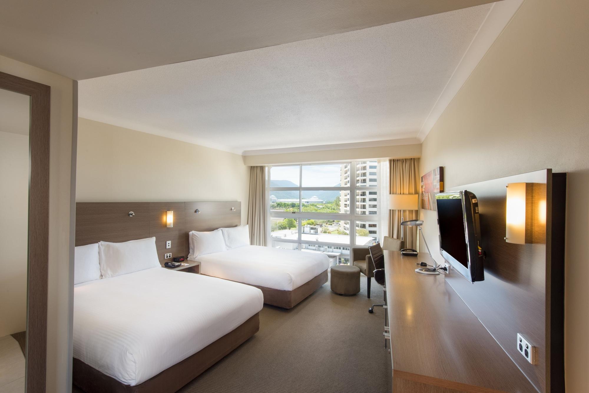 Hotel Doubletree By Hilton Cairns