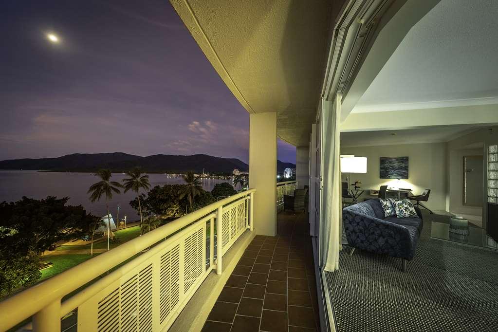 Doubletree By Hilton